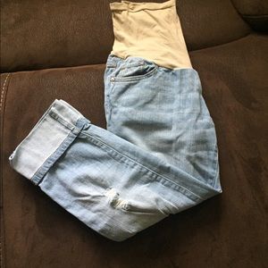 Maternity cropped capris